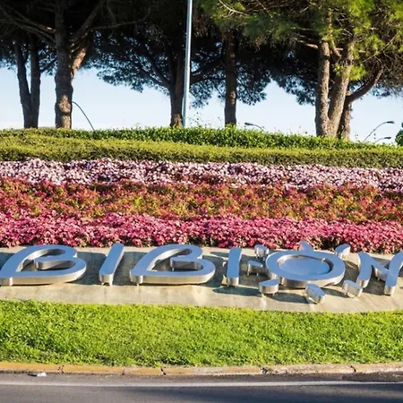 Bright Flat In A With Shared Pool Apartmán Bibione