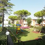 Apartment Bright Flat In A With Shared Pool Bibione