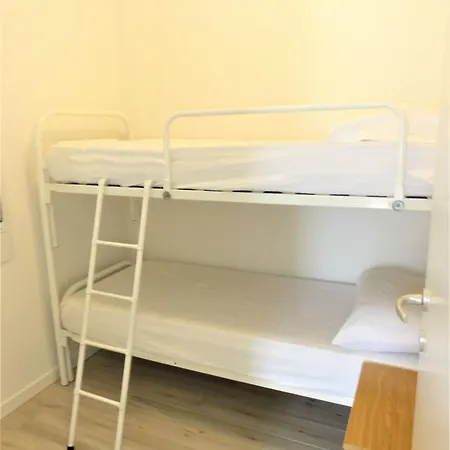 Bright Flat In A With Shared Pool *